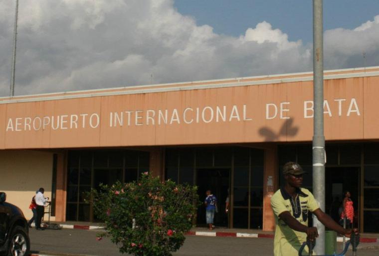 576671_10151734751830307_469060217_n